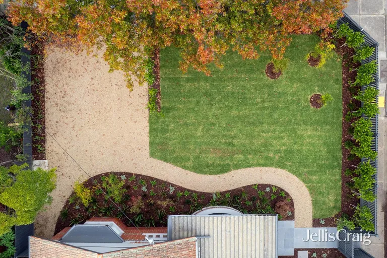 Overhead view of landscaping at the Glen Iris home